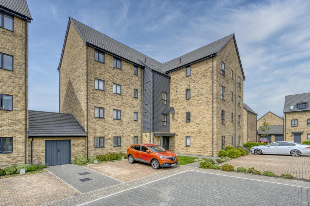 Main image of property: Heron House, Semington Strand, Wichelstow, SN1