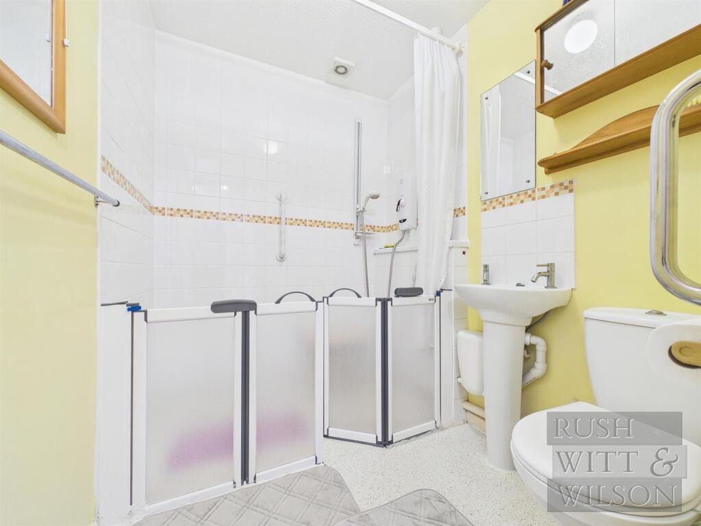 Apartment in Tonbridge - More