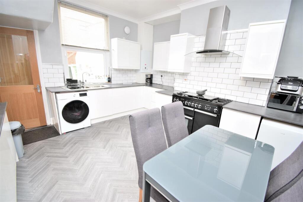 Parker Terrace, Ferryhill photo 5