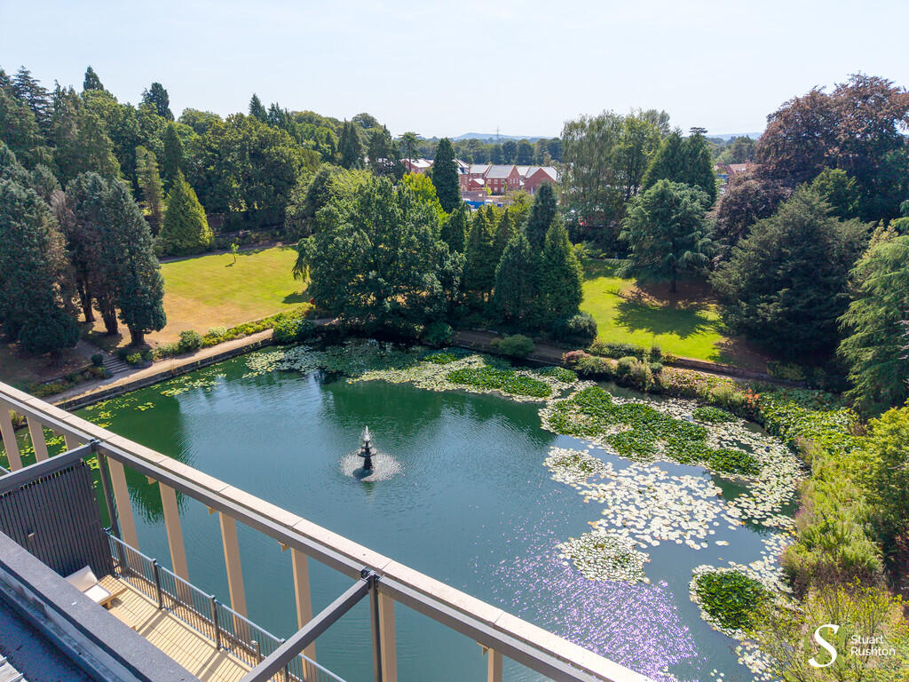 Apartment in Stockport - View 3