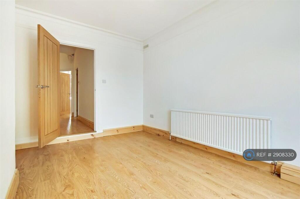 1 bedroom house share for rent