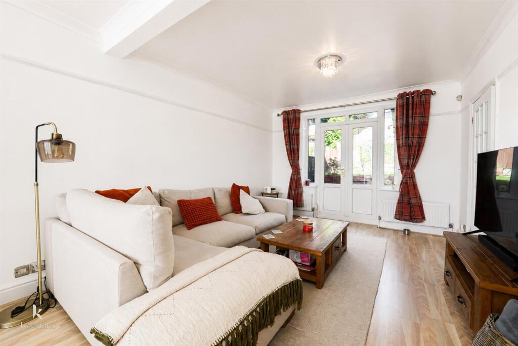 House in Salford, Irlams o' th' Height - View 4