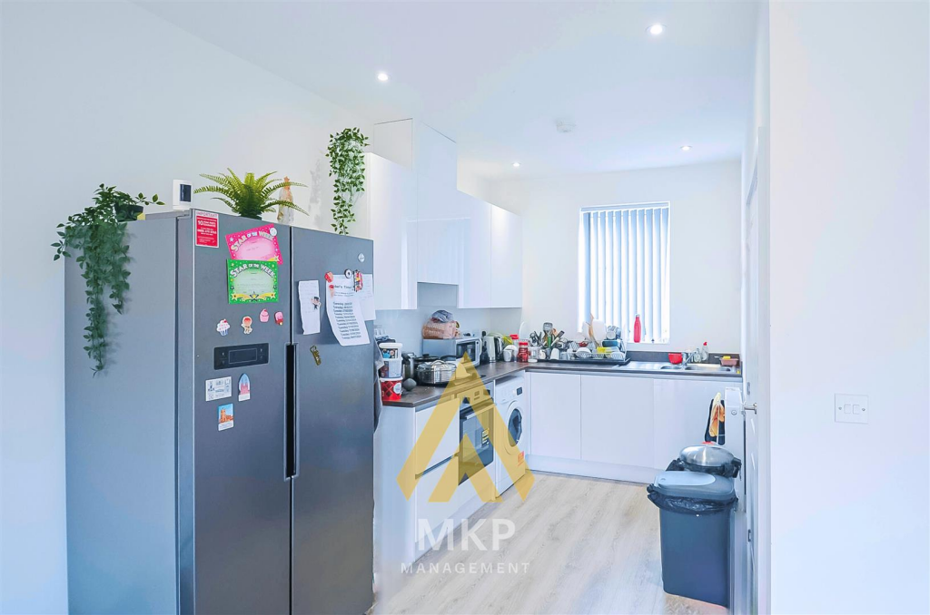 Main image of property: Belgrave Middleway, Birmingham, B12 9AP