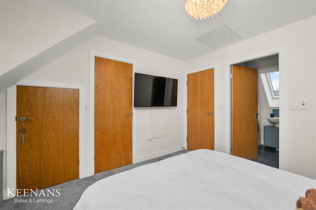 Additional image 38 of Oakenhead green