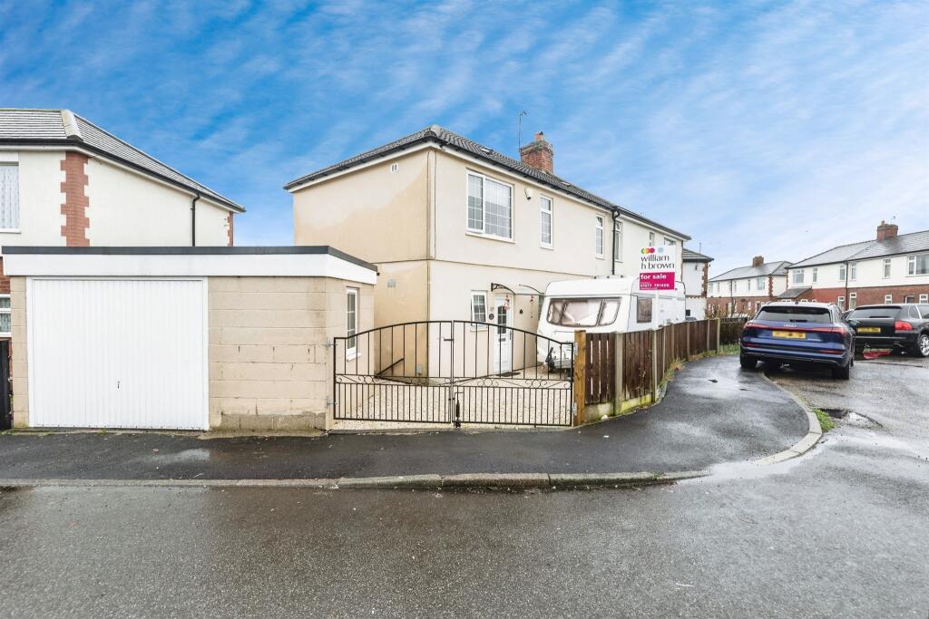 Main image of property: Brettegate, Hemsworth, Pontefract