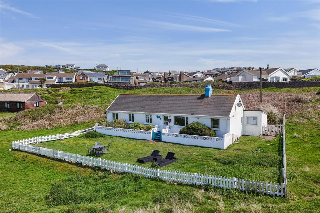 Main image of property: Channel View, Ogmore-By-Sea, Vale Of Glamorgan, CF32 0QA