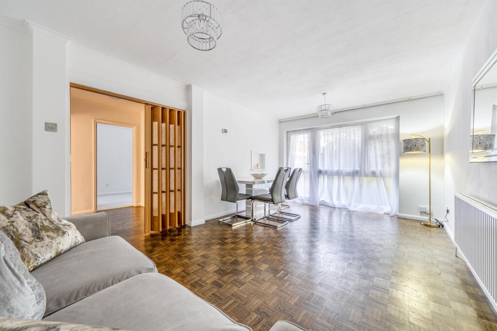 Apartment in London - View 2