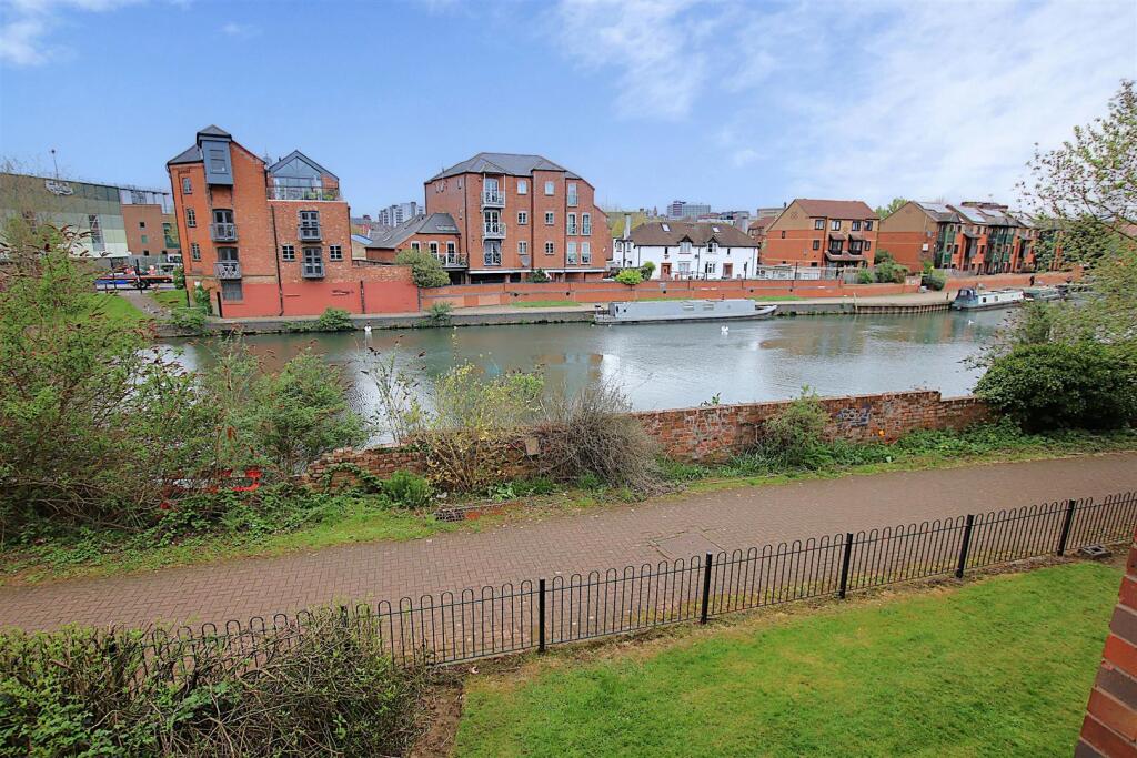 Henry Bird Court, Northampton photo 2