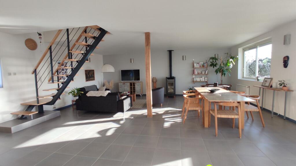 Main image of property: 44590 derval