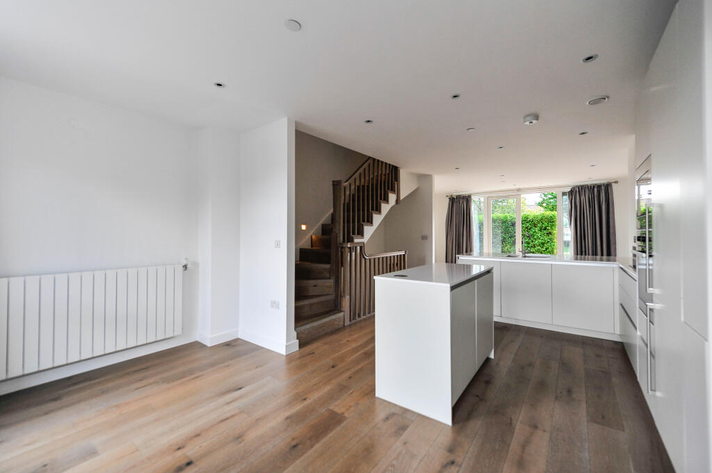 House in London, Royal Borough of Greenwich - View 4