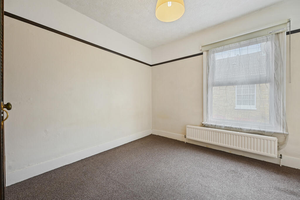 House in Enfield - More