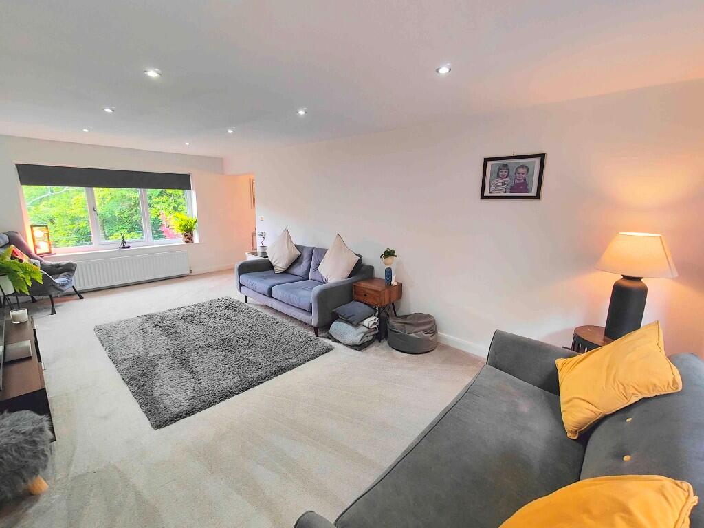 25 Sutcliffe Wood Lane, Hipperholme, HX3 8PS photo 5
