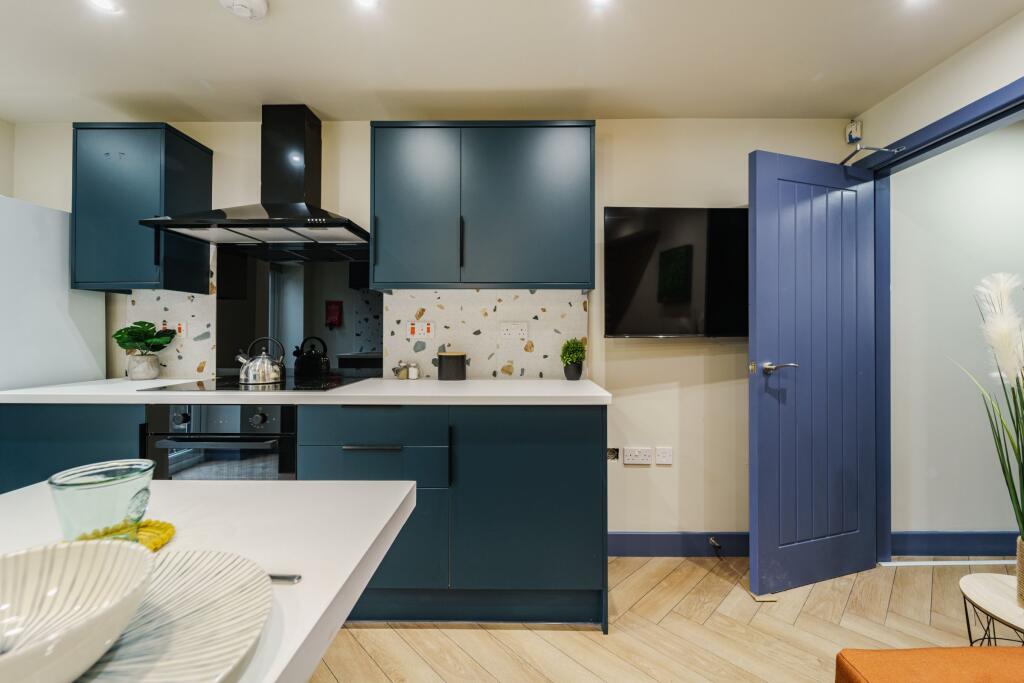 Apartment in Derby, Allestree - View 4