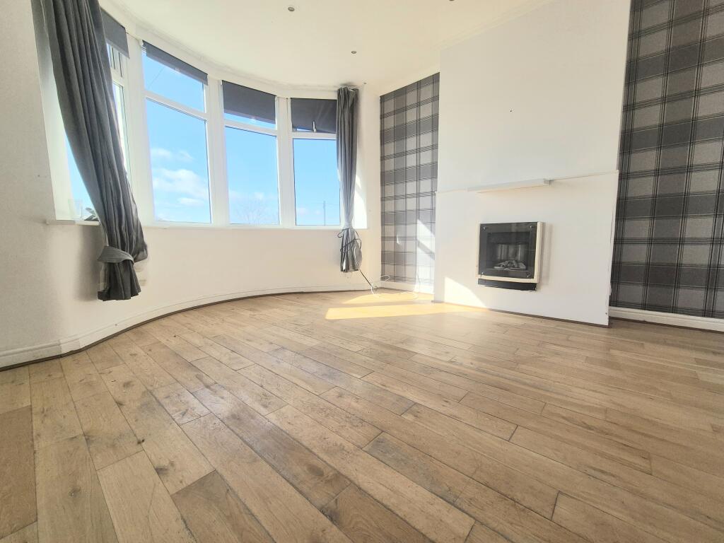 House in Halifax - View 5