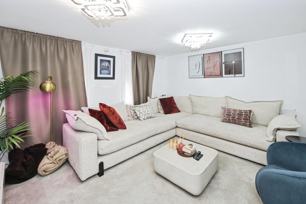 Hillcrest Road, Nuneaton, CV10 - View 2