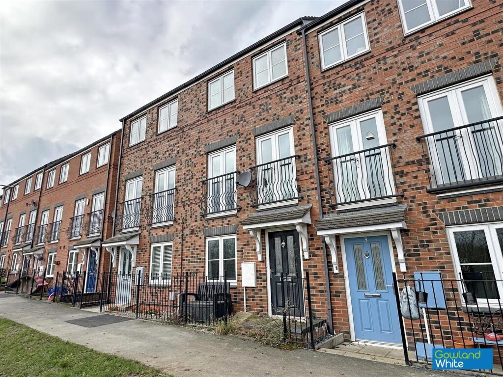 3-bed terraced on Water Avens Way Stockton-On-Tees TS18 3UN, £170,000