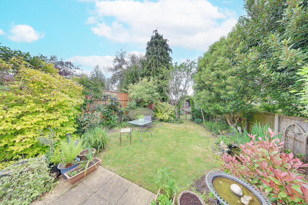 House in Orpington, Poverest, Ramsden - View 4