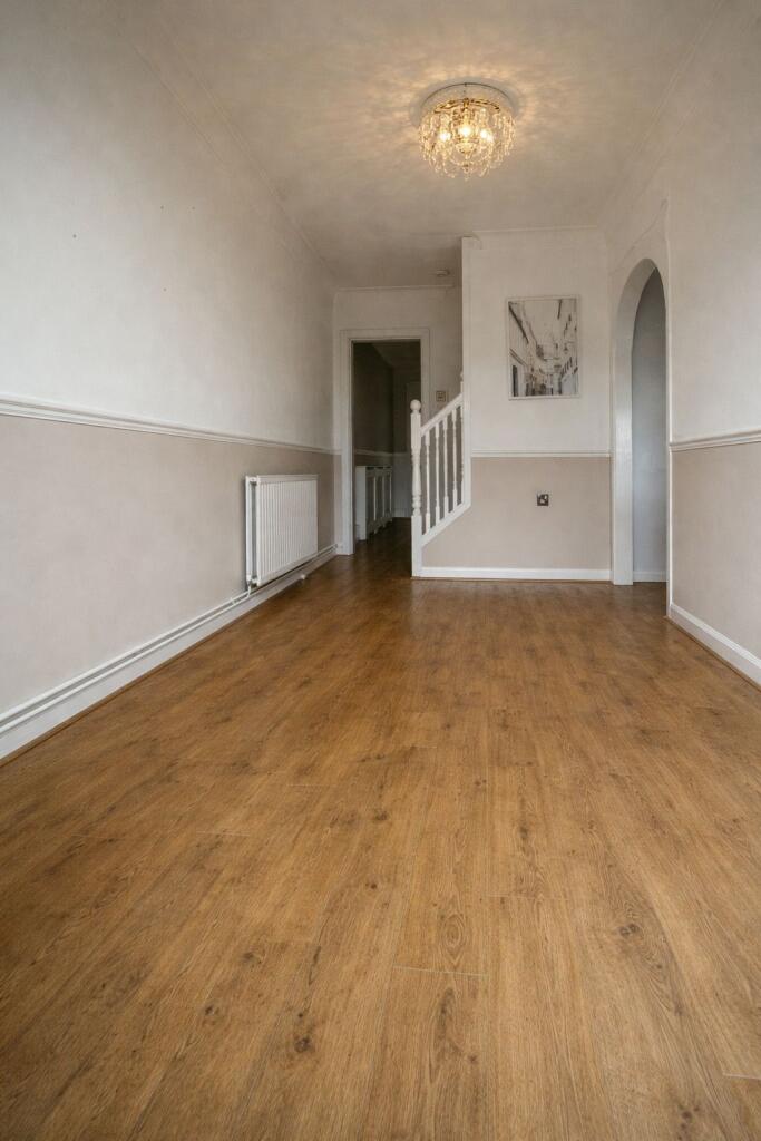 House in Gillingham, Medway - View 4