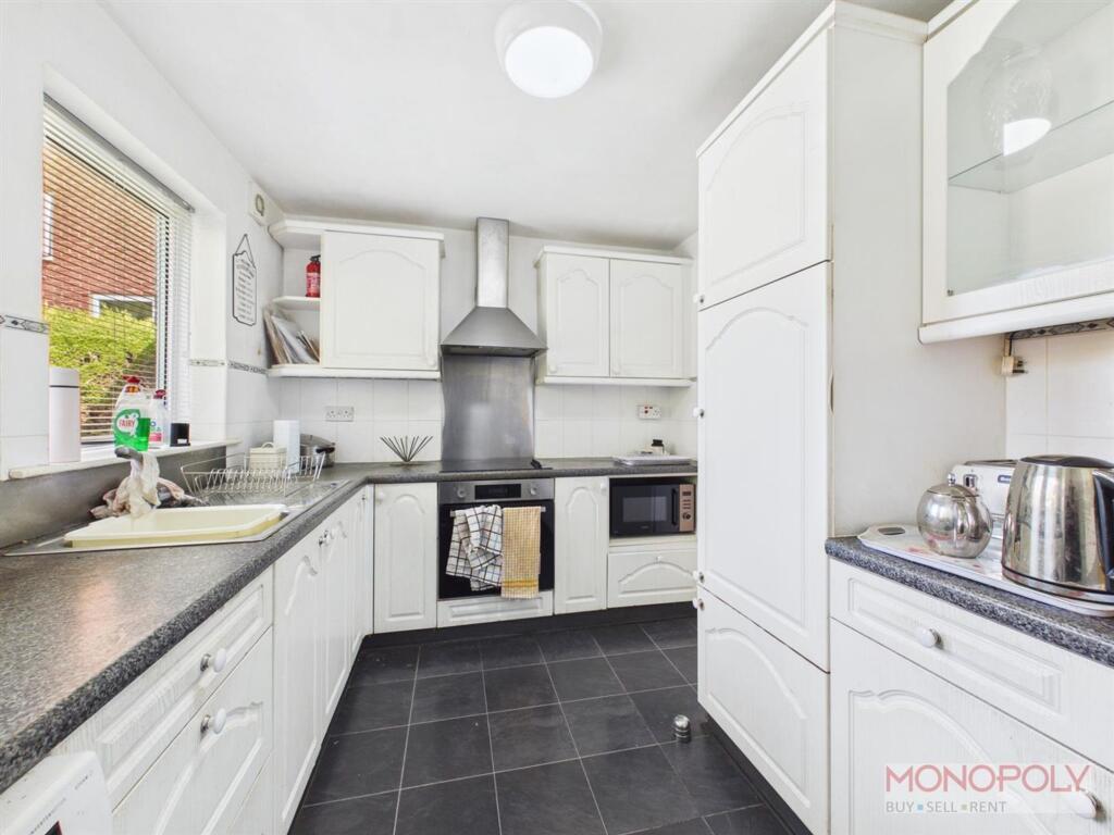 House in Wrexham, King's Mills, Caia Park - View 5