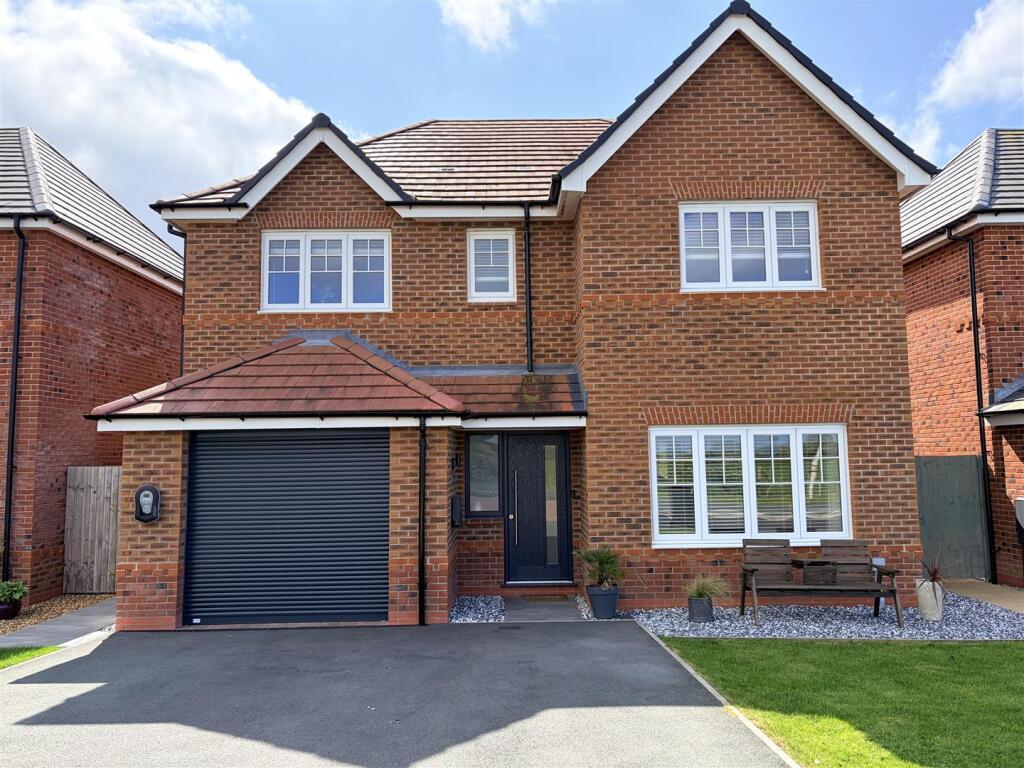 Main image of property: Ennerdale Avenue, Warton