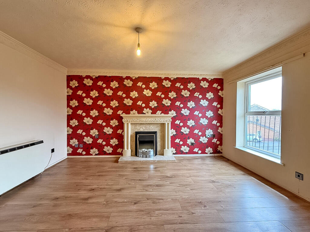 Cotswold Grove, Coppice Farm Estate, Willenhall photo 4