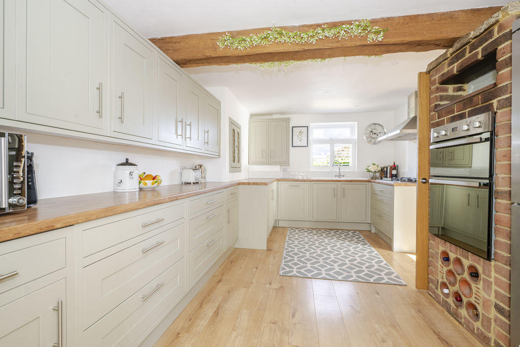 House in Crowborough, Alderbrook - View 2