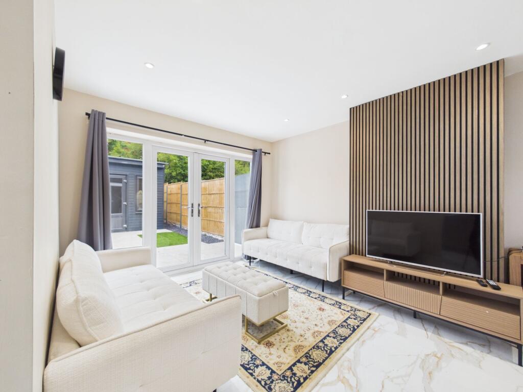 House in Liverpool, Belle Vale - View 4