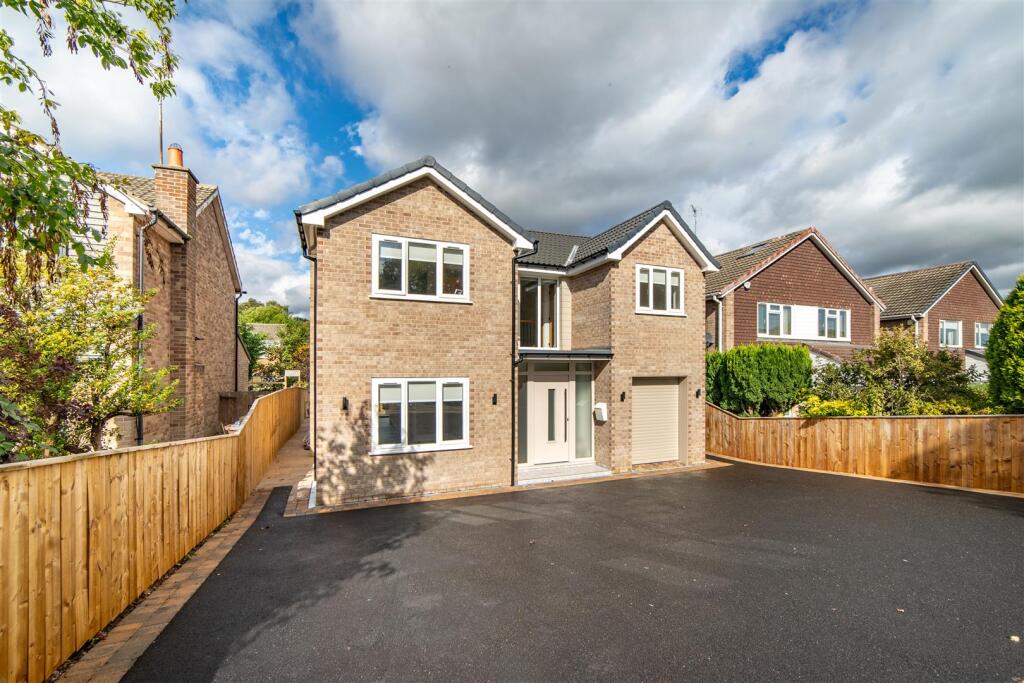 Main image of property: Dunsgreen, Ponteland, Newcastle Upon Tyne, NE20