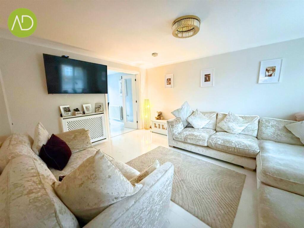 House in Harlow, Essex - View 2
