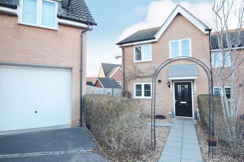 3-bed terraced on Warner Close, Hedge End, SO30 2BE, £325,000