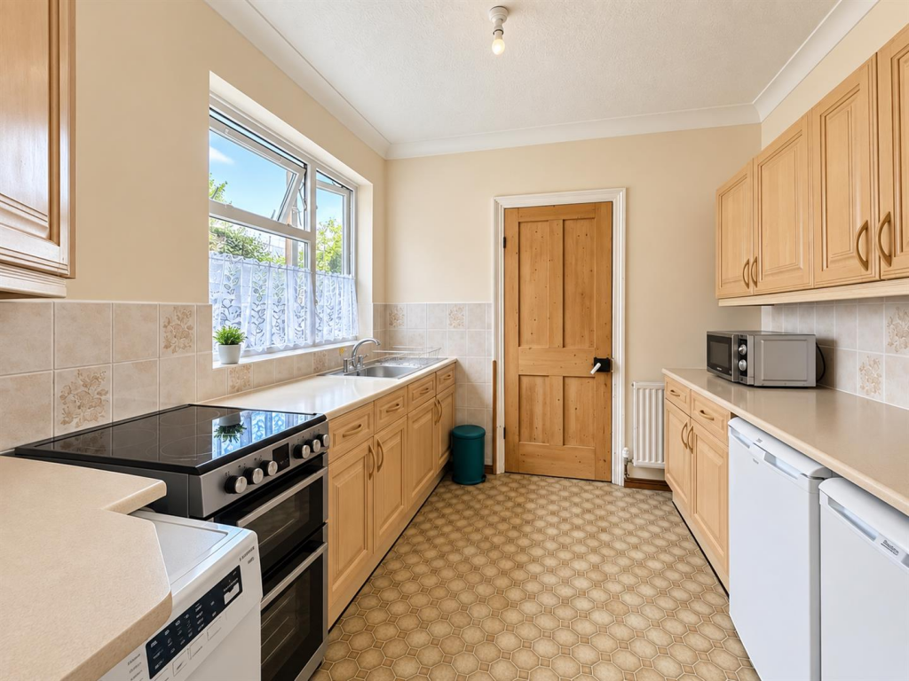 House in Tonbridge - View 4
