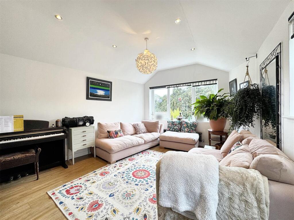 Additional image 13 of High Street, Coleford