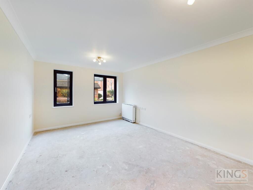 Ashley Court, Hatfield, AL10 photo 2