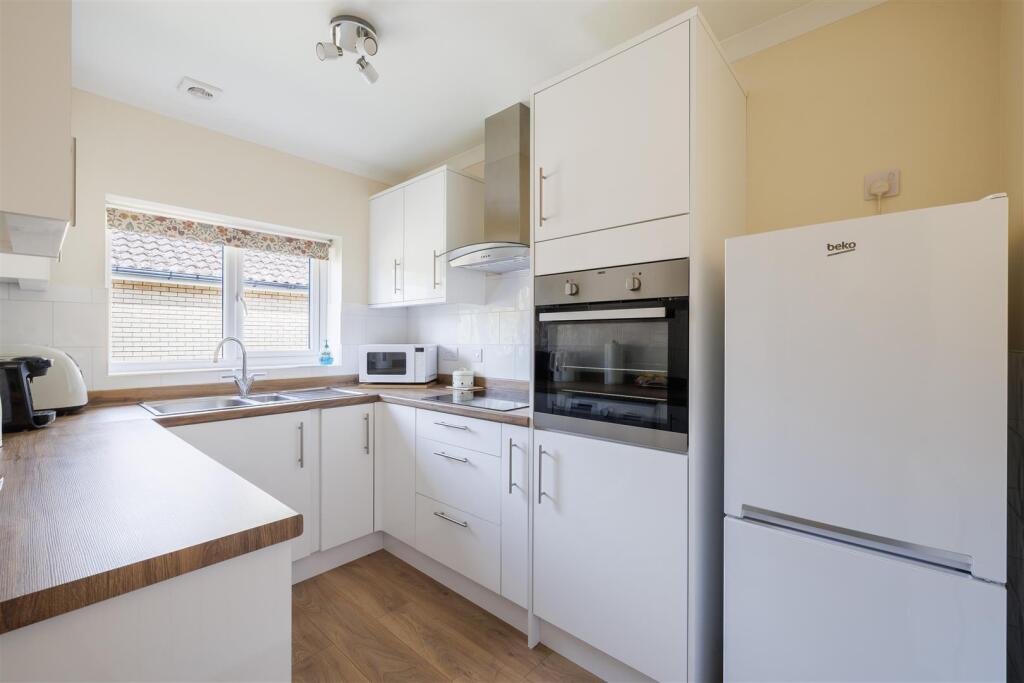 Lowestoft Road, Reydon, Southwold photo 4