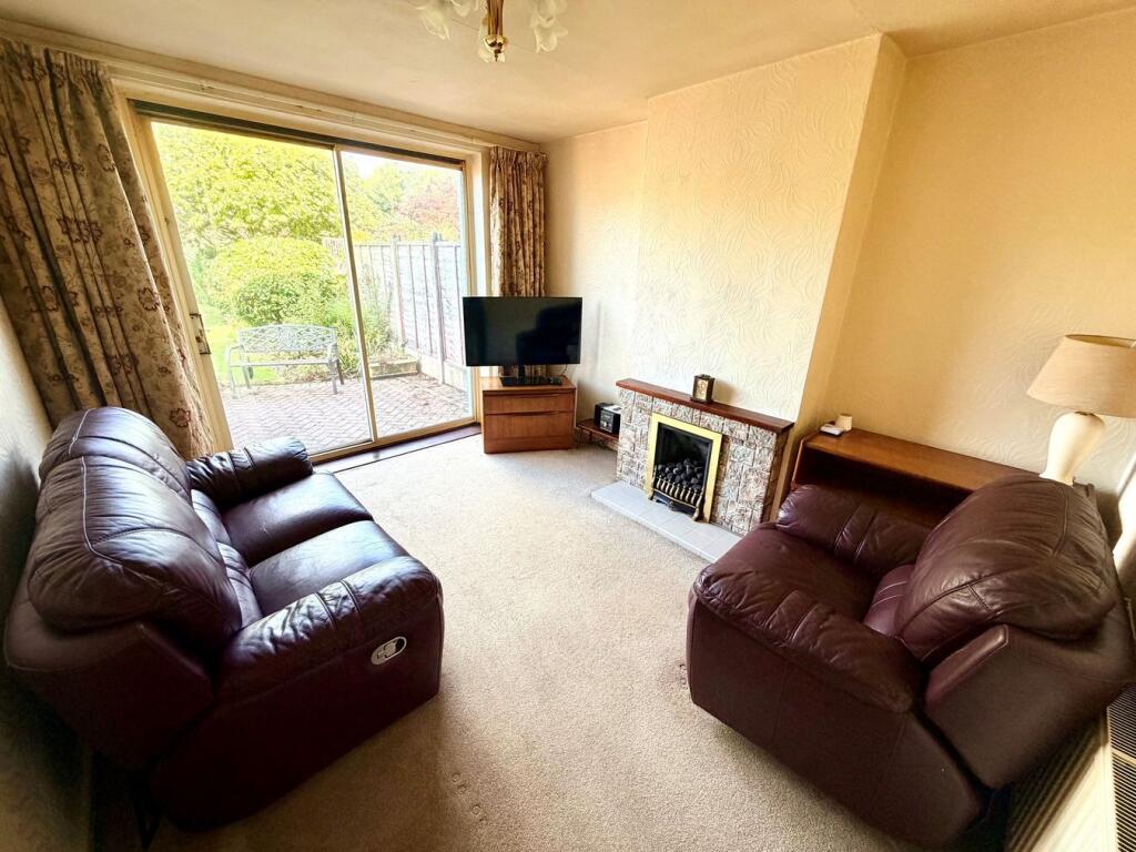 Springhill Road, Wednesfield, Wolverhampton, WV11 photo 4