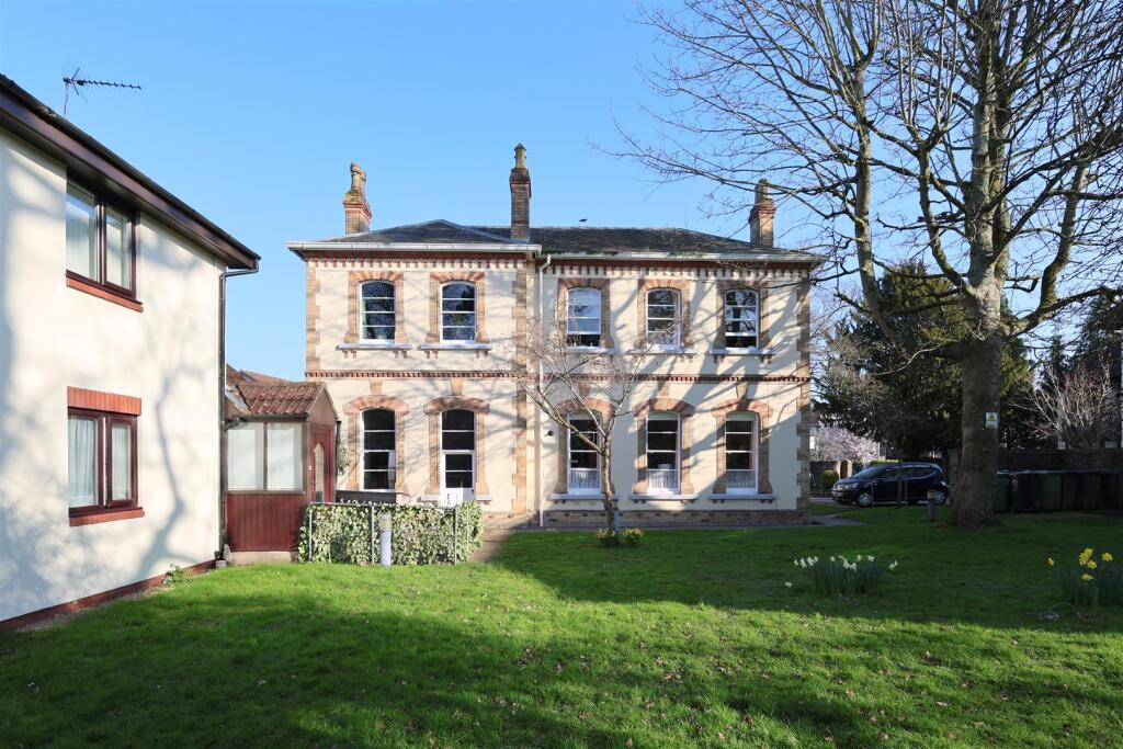 Main image of property: Westerleigh Road, Downend, Bristol