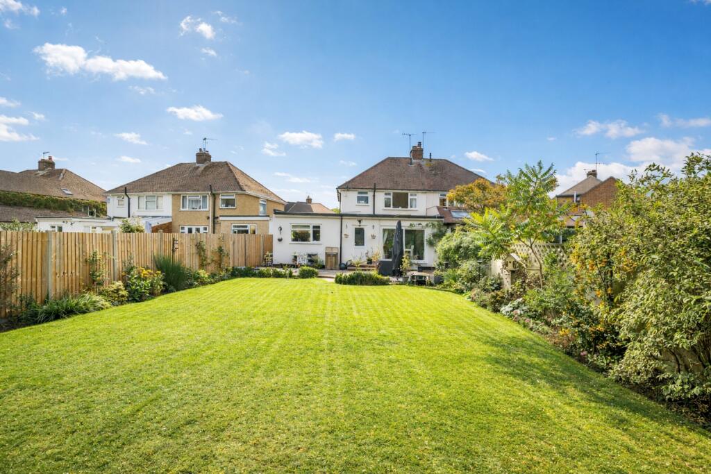 House in St Albans, Roestock, Colney Heath - View 4