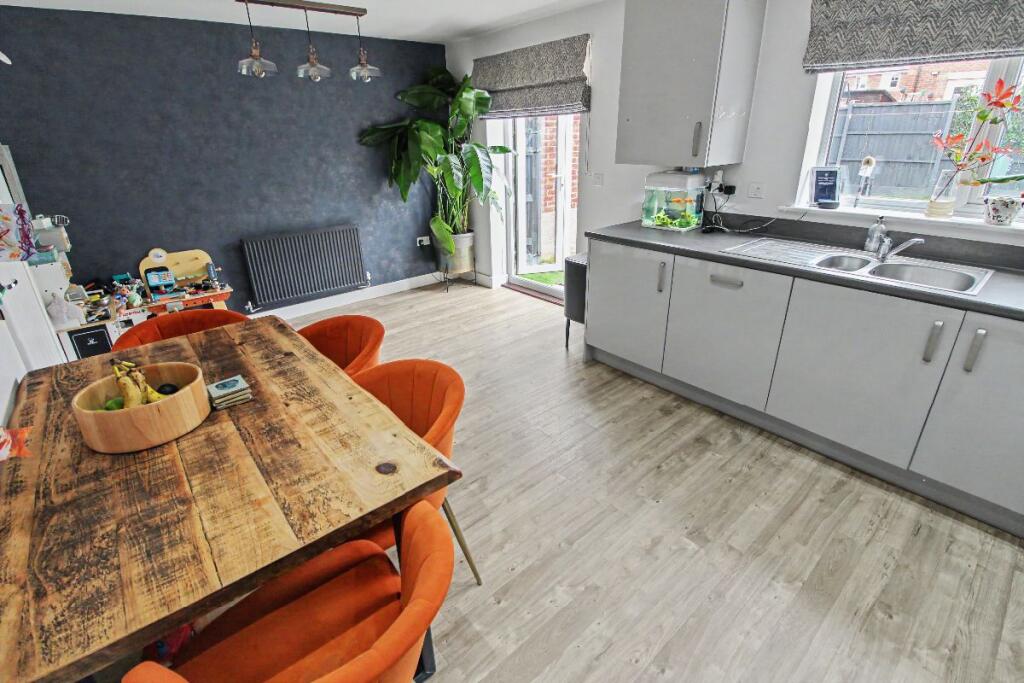 House in Warwick, Bishop's Tachbrook - View 5