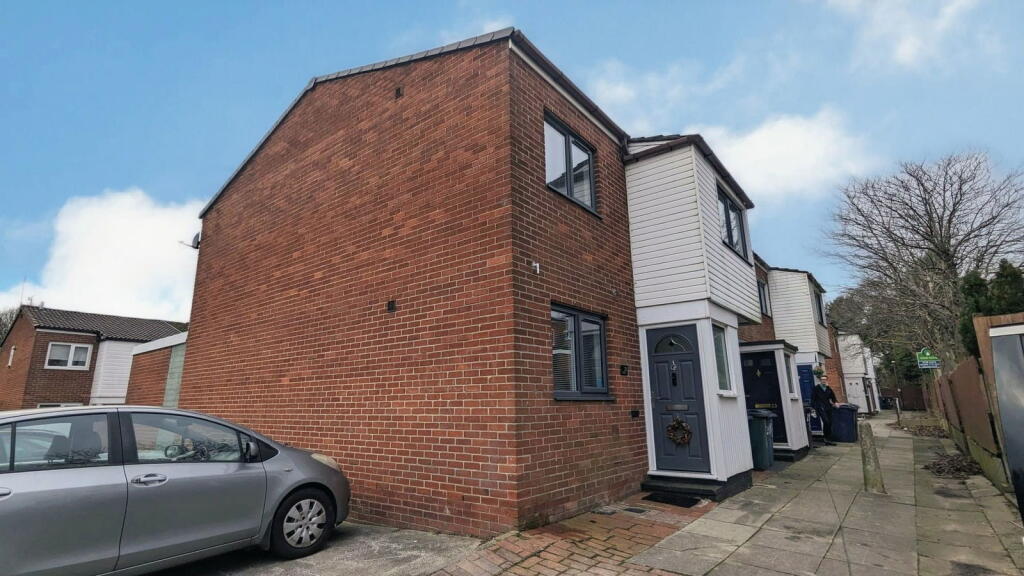 Main image of property: Brierfield, Skelmersdale, WN8 9JA