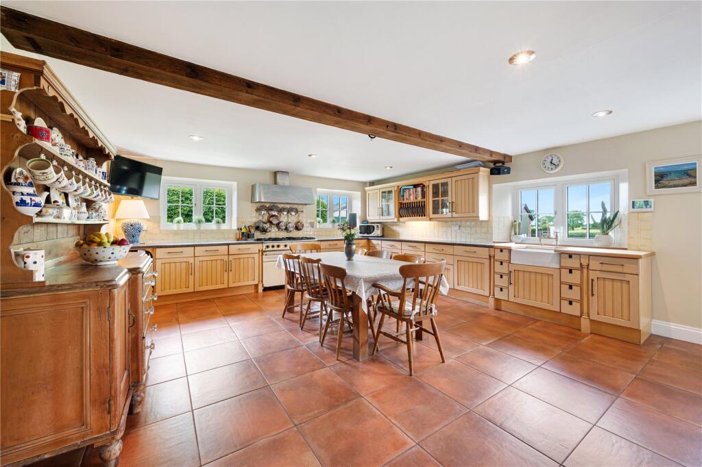 House in Preston, Barton - More