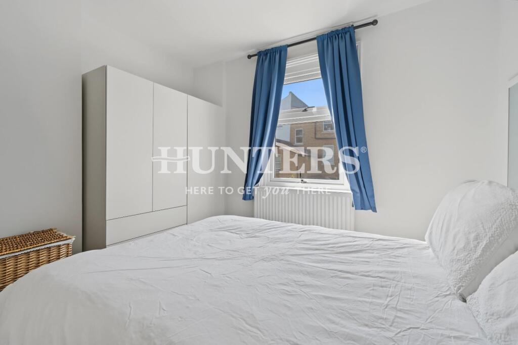 Apartment in London - View 5
