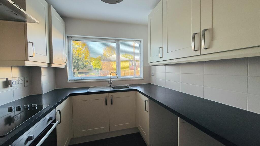 Apartment in Gillingham, Medway - View 4