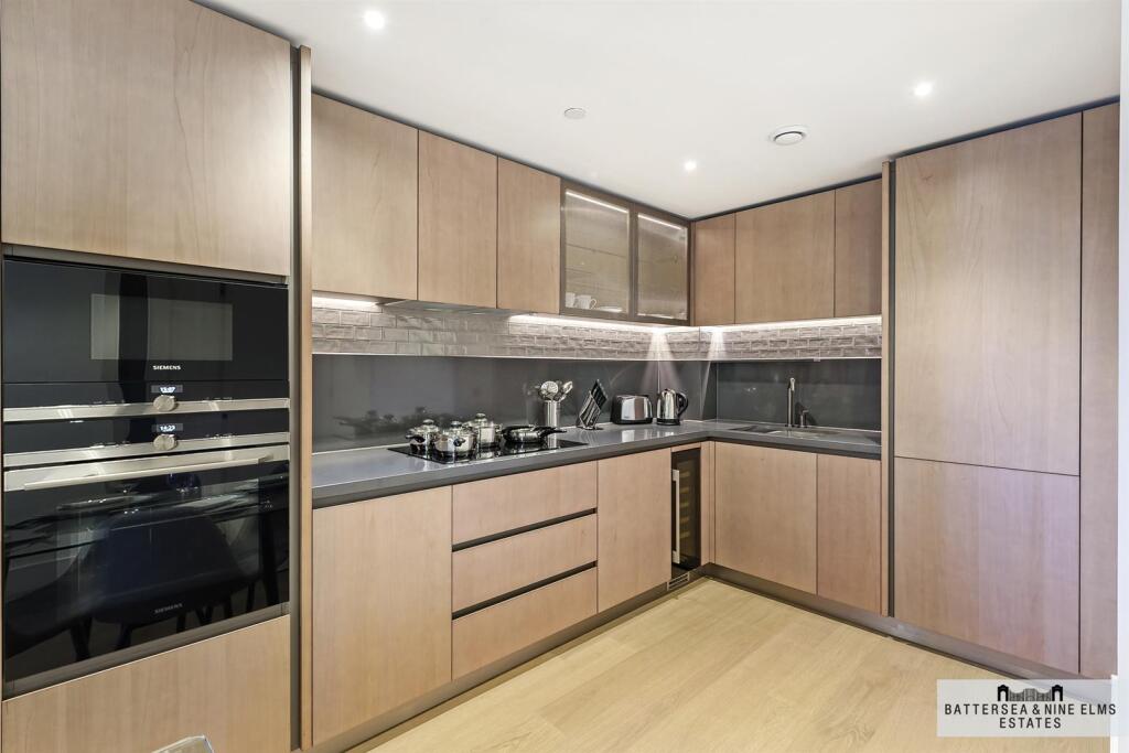 Apartment in London - View 2