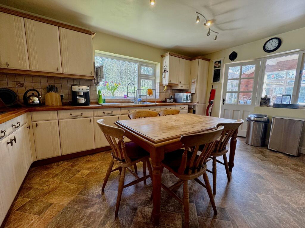 House in Peterborough - View 4