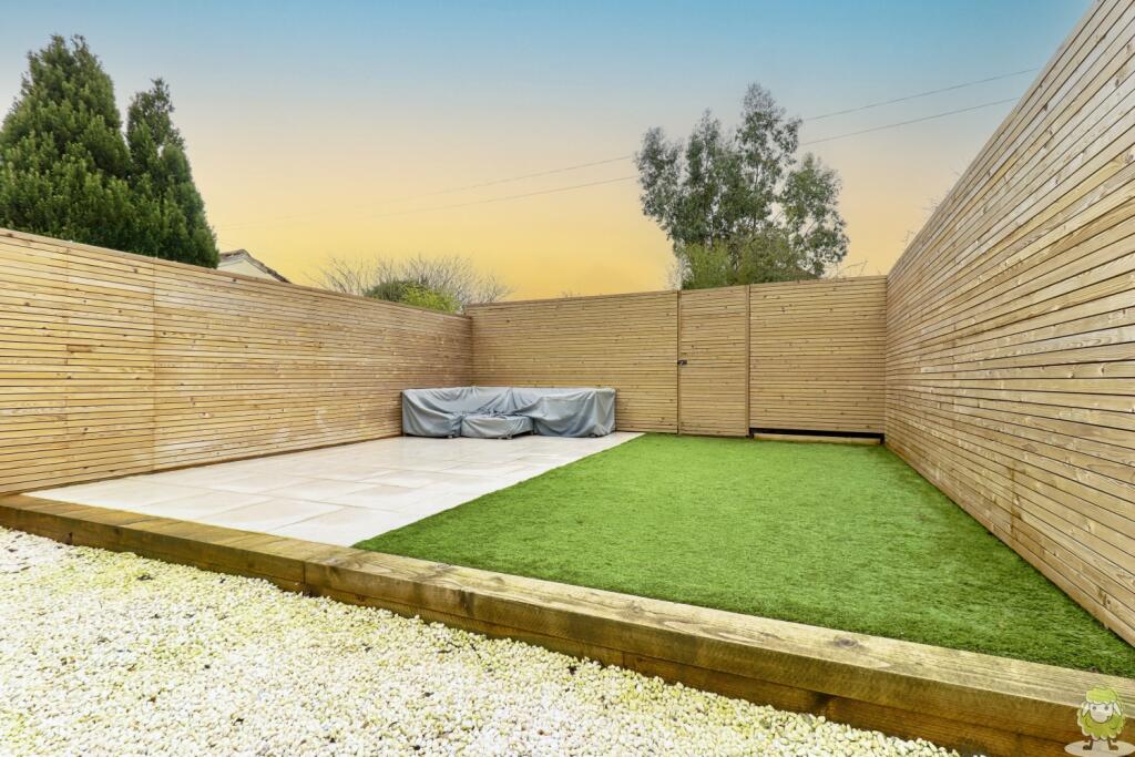 House in Newcastle upon Tyne - View 4