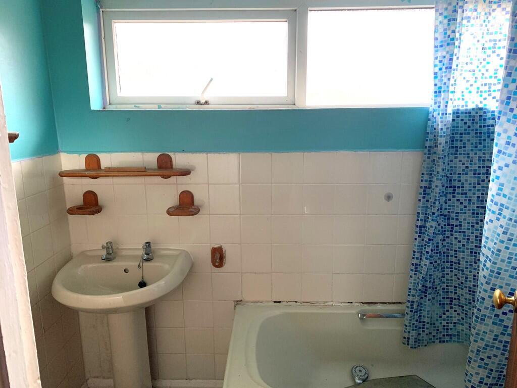House in Newcastle-under-Lyme, Kidsgrove - View 3