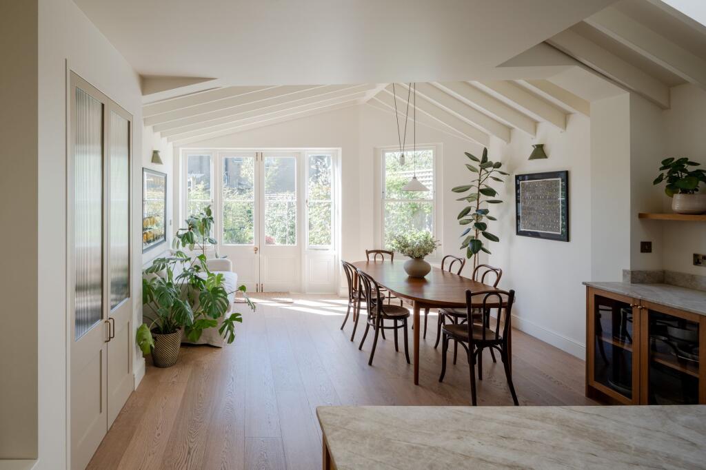 Main image of property: Woodville Road, Bushwood, London, E11