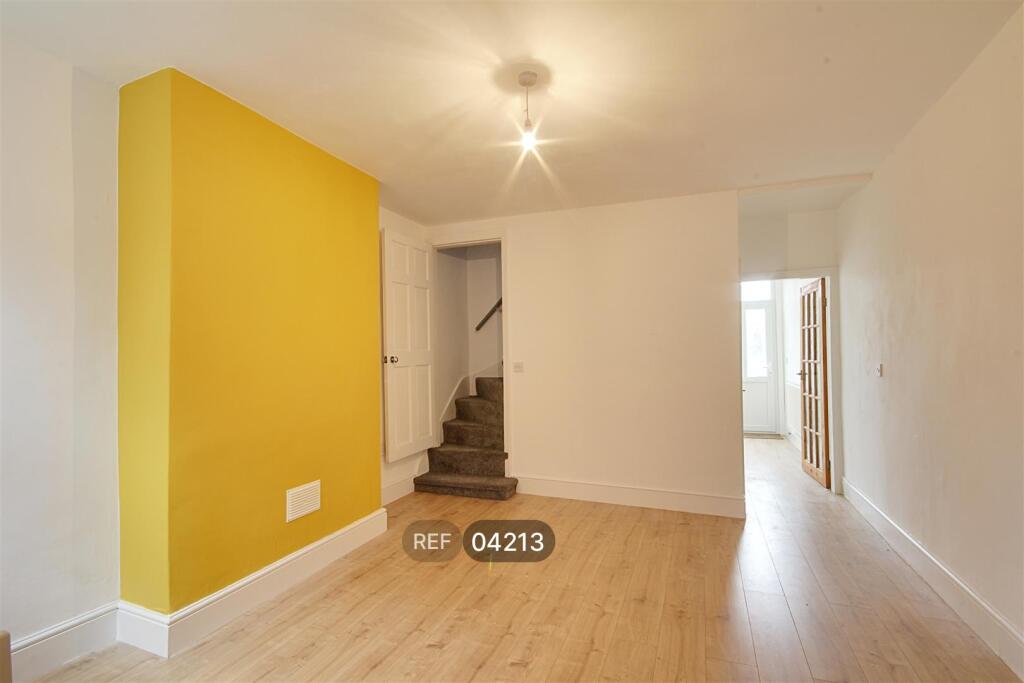 House in Nottingham, Sherwood - View 4