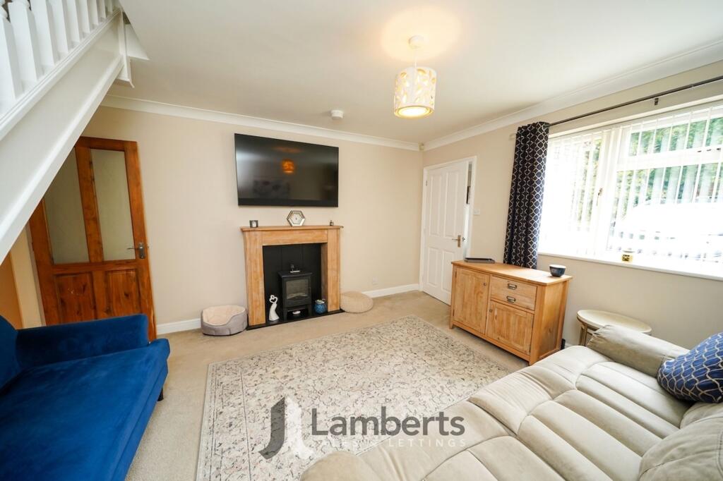 House in Redditch, Webheath - More