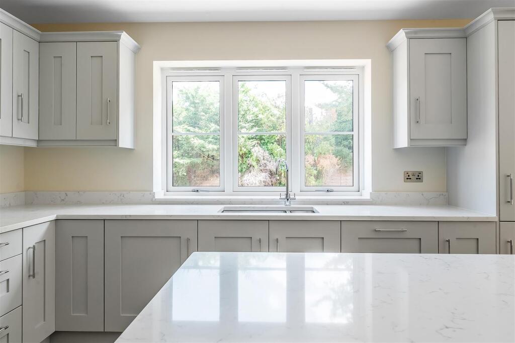 House in Kingston upon Thames - View 5